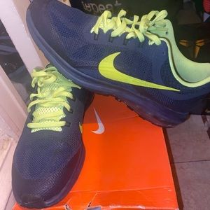 Nike air max Back to school grade school size 7